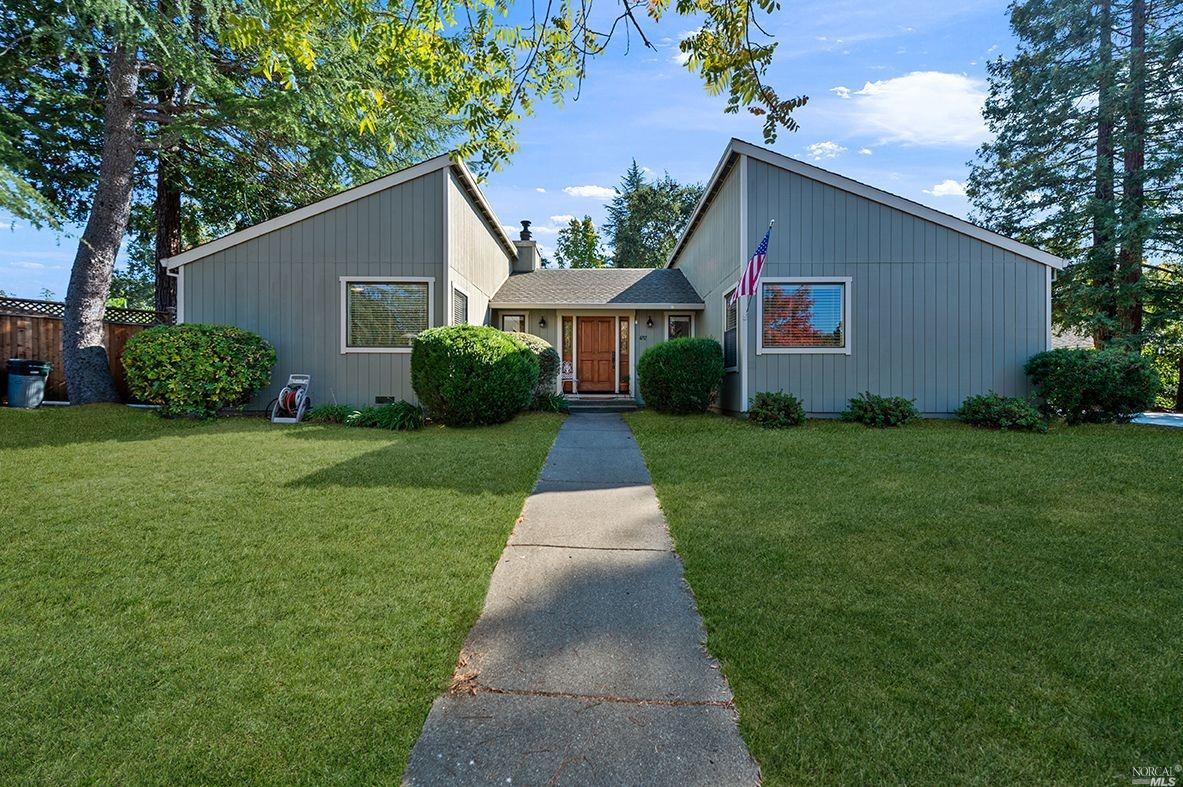4712 Culebra Way Santa Rosa, CA 95409 - Photo 1 of 1 a front view of a house with garden