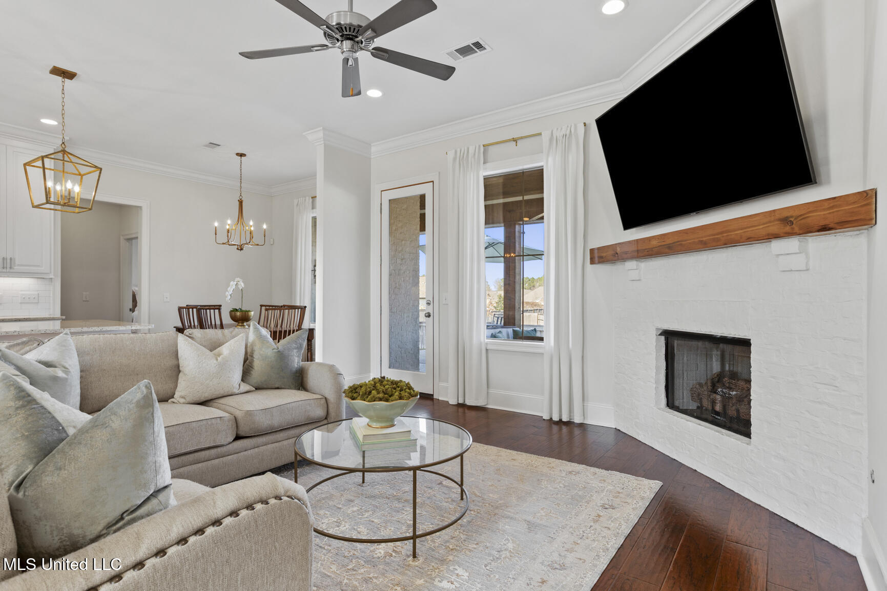 135 Hampton Ridge Madison, MS 39110 - Photo 6 of 35 Living Room
