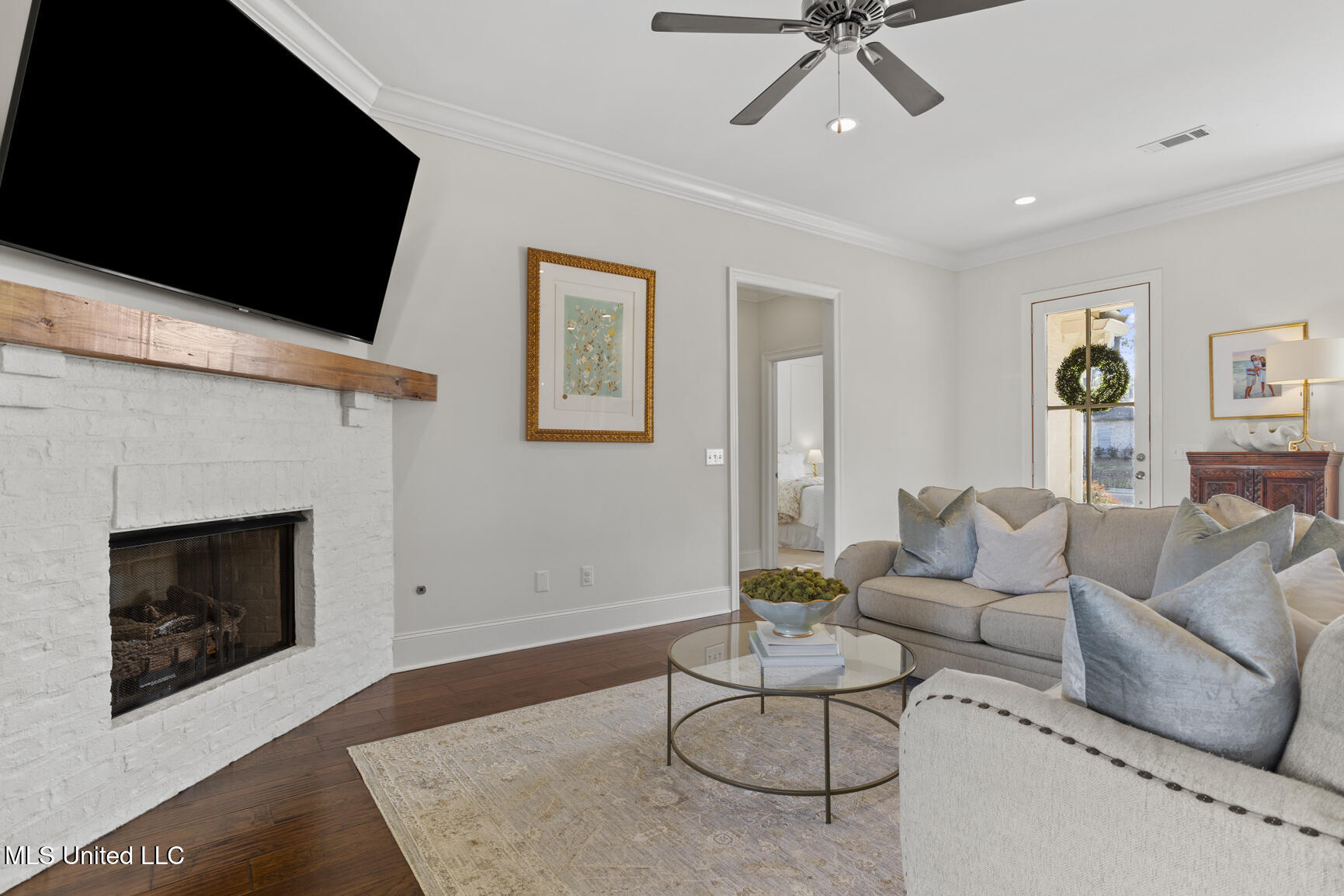 135 Hampton Ridge Madison, MS 39110 - Photo 7 of 35 Gas Log F/P