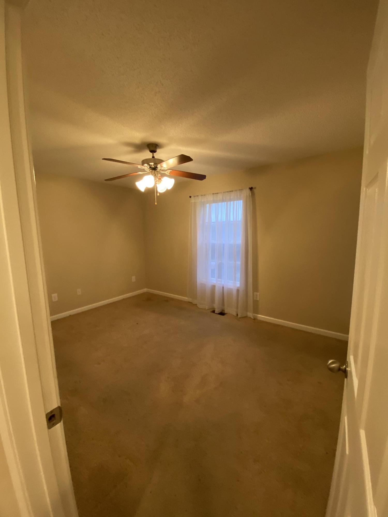 229 New Hope Road Jonesborough, TN 37659 - Photo 8 of 22 Master Bed 2