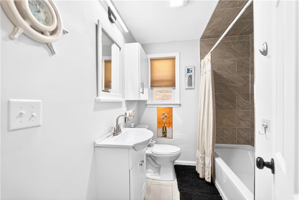 1245 Rostraver Road Belle Vernon, PA 15012 - Photo 13 of 33 FULL BATH ON MAIN FLOOR~