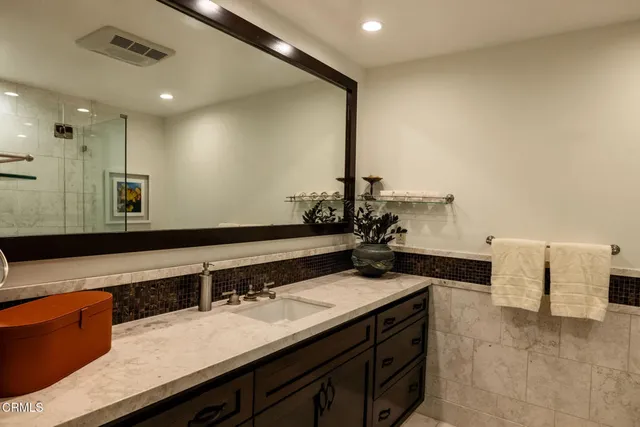 $995,000 | 382 East California Boulevard, Unit 105, Pasadena, CA 91106