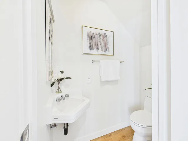 $449,000 | 8 Park Court, Richmond, CA 94803