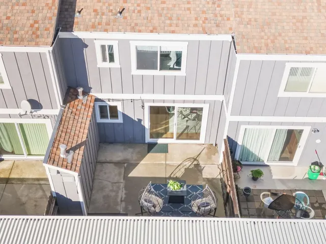 $449,000 | 8 Park Court, Richmond, CA 94803