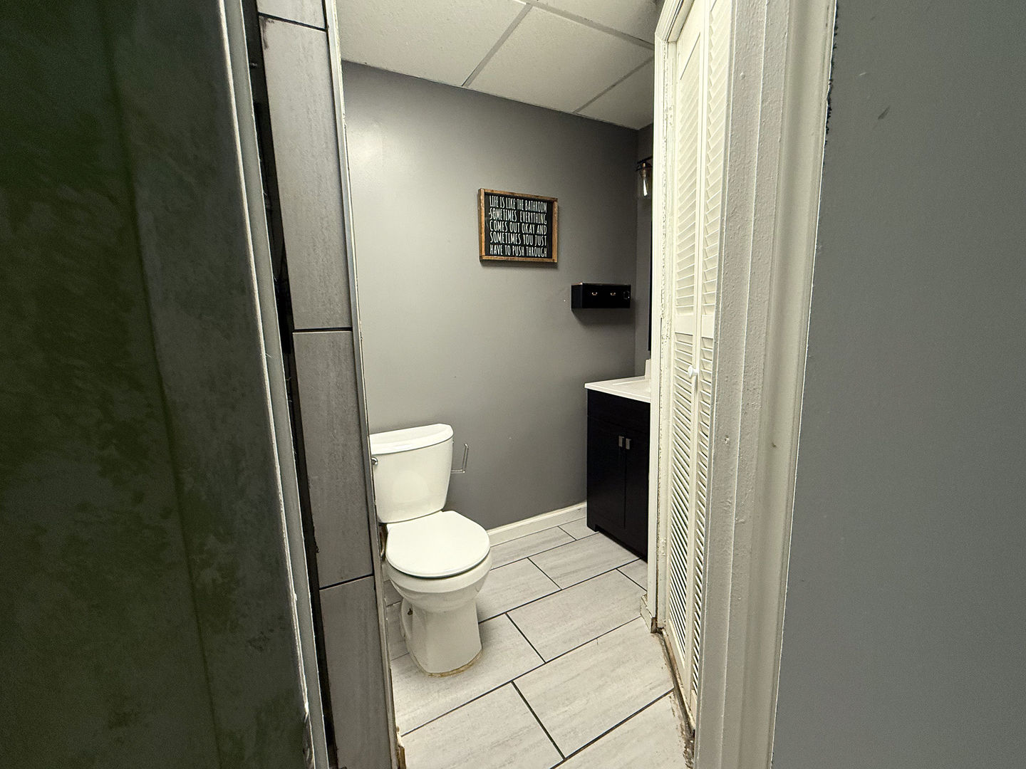 107 Arcadia Avenue Romeoville, IL 60446 - Photo 20 of 51 a bathroom with a toilet and a shower