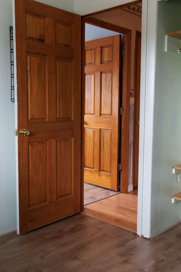 107 Arcadia Avenue Romeoville, IL 60446 - Photo 26 of 51 an empty room with wooden floor and closet area