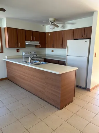 $2,500 | 626 Terry Court, Unit A, Roselle, IL 60172