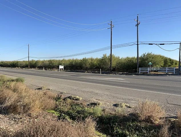 a street sign that is on a pole