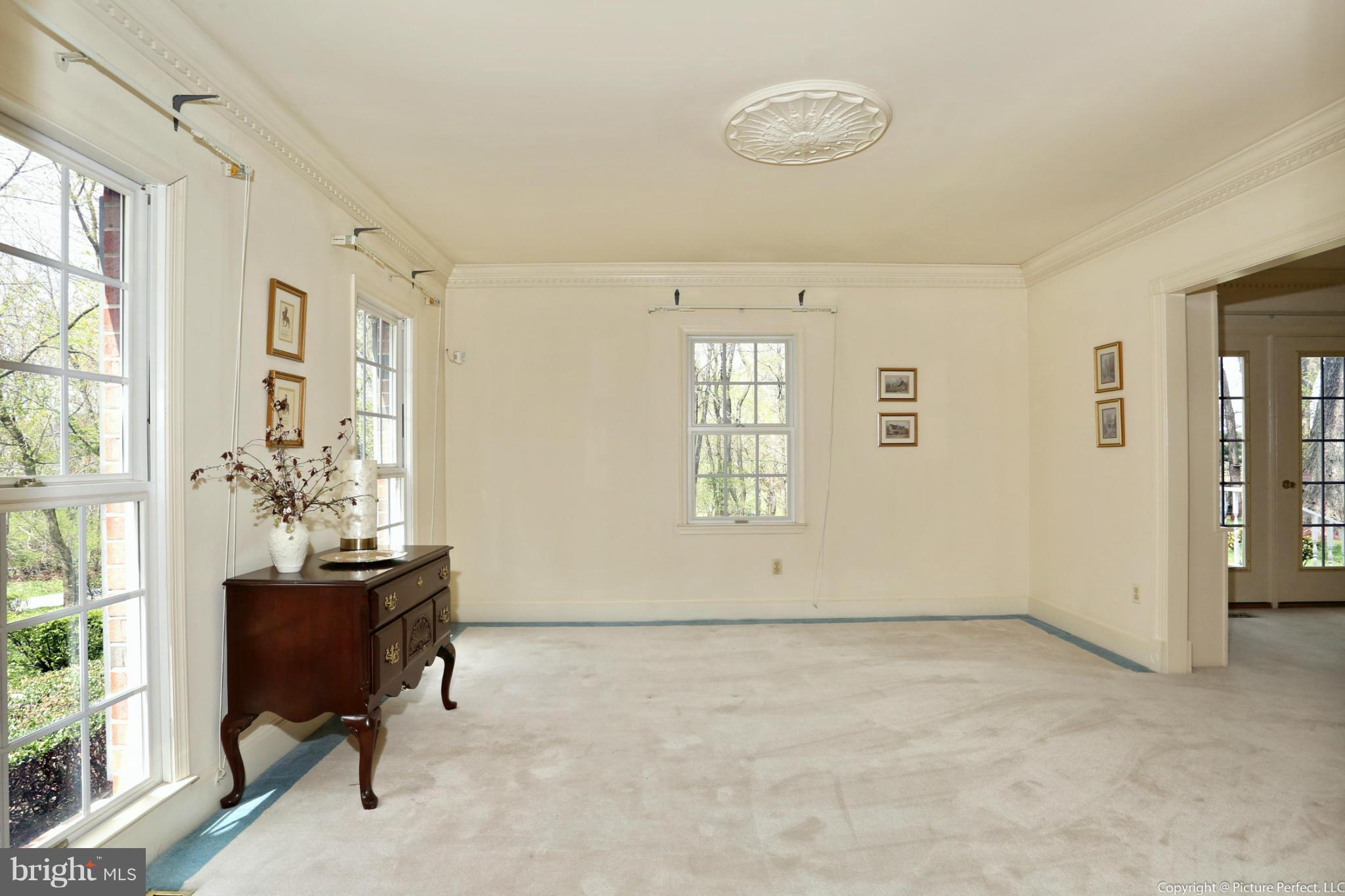 5470 South Renn Road Frederick, MD 21703 - Photo 18 of 30 Family Room
