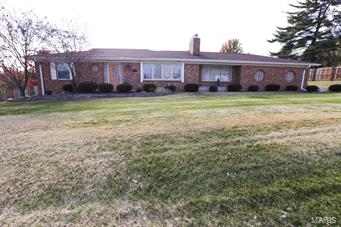 370 Forder Road St. Louis, MO 63129 - Photo 4 of 25 Gallery Image 4