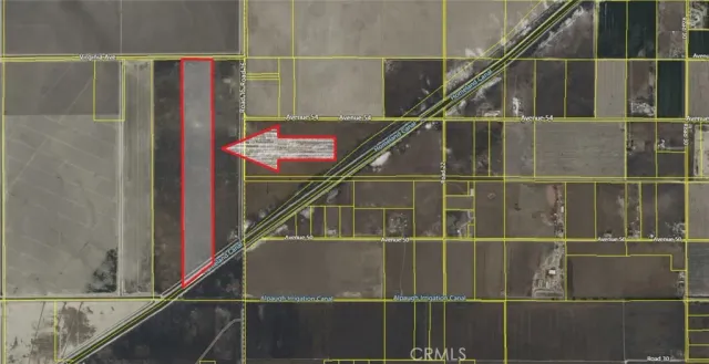 a room with wooden floor