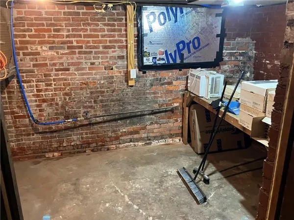 $169,900 | 2118 Walnut Street, Higginsville, MO 64037