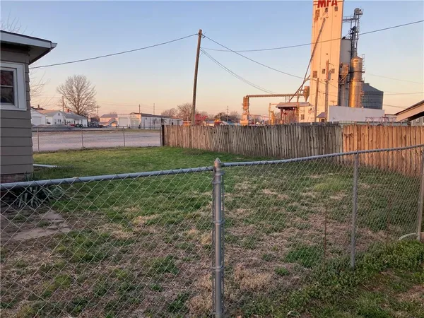 $169,900 | 2118 Walnut Street, Higginsville, MO 64037