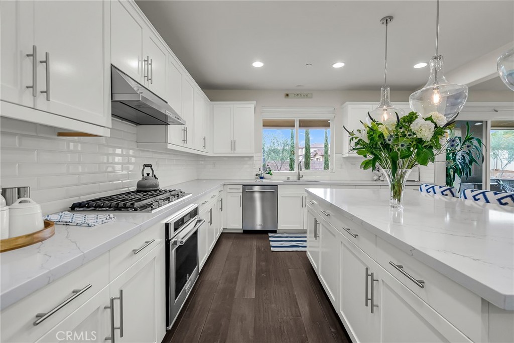 9510 Alta Cresta Avenue Riverside, CA 92508 - Photo 15 of 56