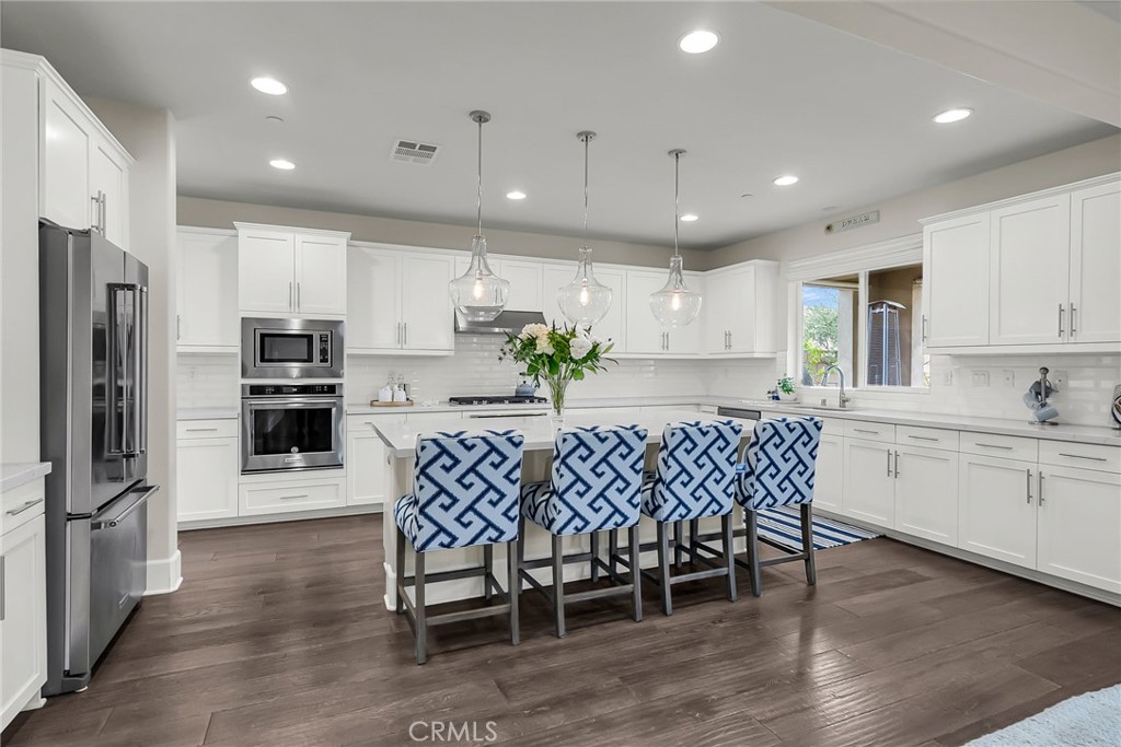 9510 Alta Cresta Avenue Riverside, CA 92508 - Photo 17 of 56