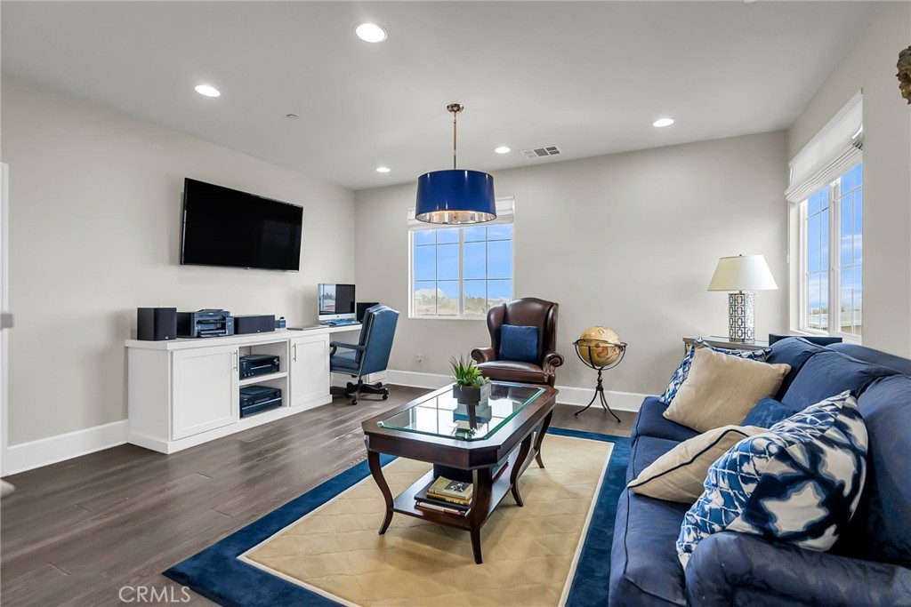 9510 Alta Cresta Avenue Riverside, CA 92508 - Photo 34 of 56