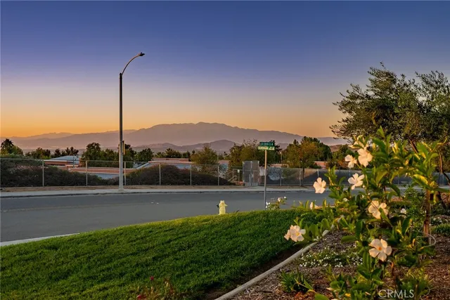 $1,170,000 | 9510 Alta Cresta Avenue, Riverside, CA 92508