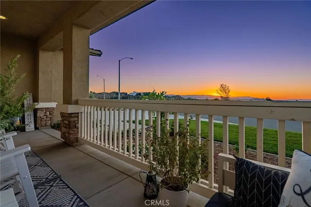 a view of a tennis court