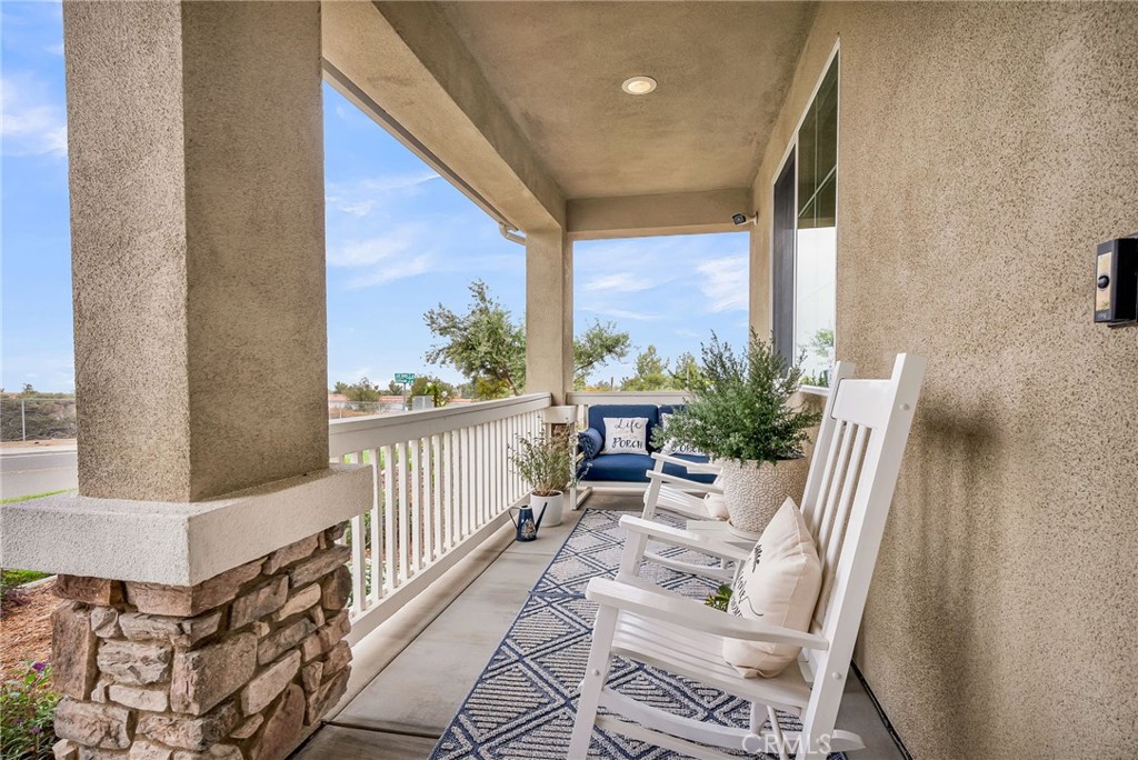 9510 Alta Cresta Avenue Riverside, CA 92508 - Photo 9 of 56