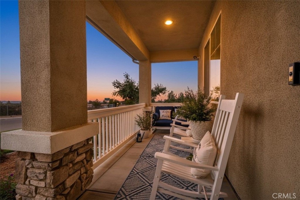 9510 Alta Cresta Avenue Riverside, CA 92508 - Photo 10 of 56