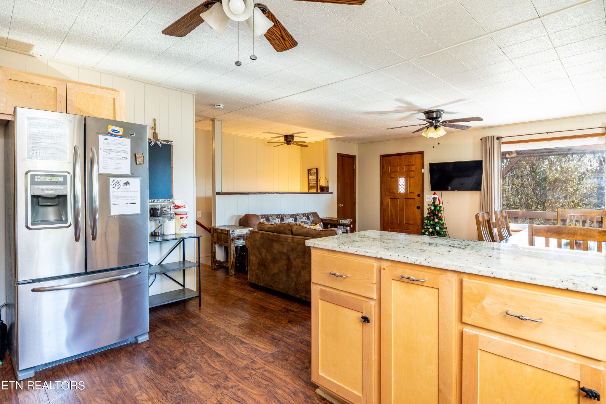 1304 Matthews Hollow Road Sevierville, TN 37876 - Photo 14 of 45 Gallery Image 14