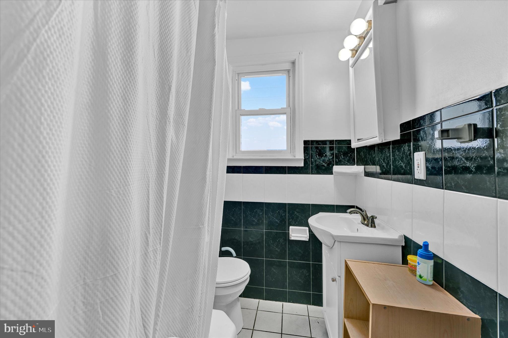 1201 Haverhill Road Baltimore, MD 21229 - Photo 12 of 18 Gallery Image 12