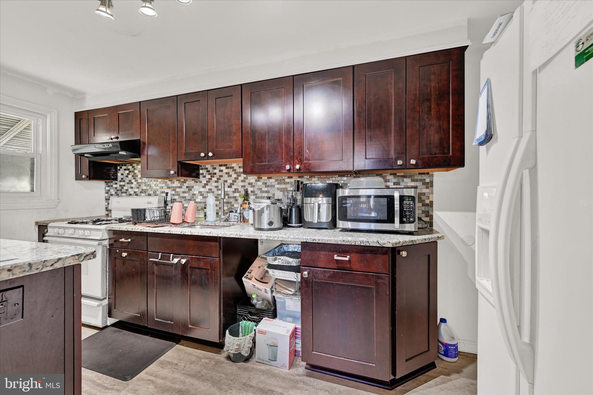 1201 Haverhill Road Baltimore, MD 21229 - Photo 7 of 18 Gallery Image 7