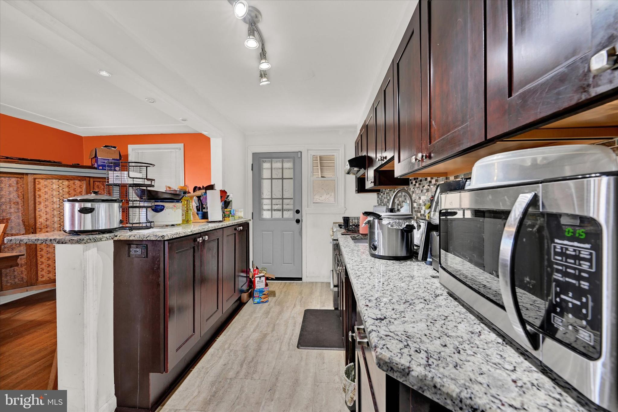 1201 Haverhill Road Baltimore, MD 21229 - Photo 8 of 18 Gallery Image 8