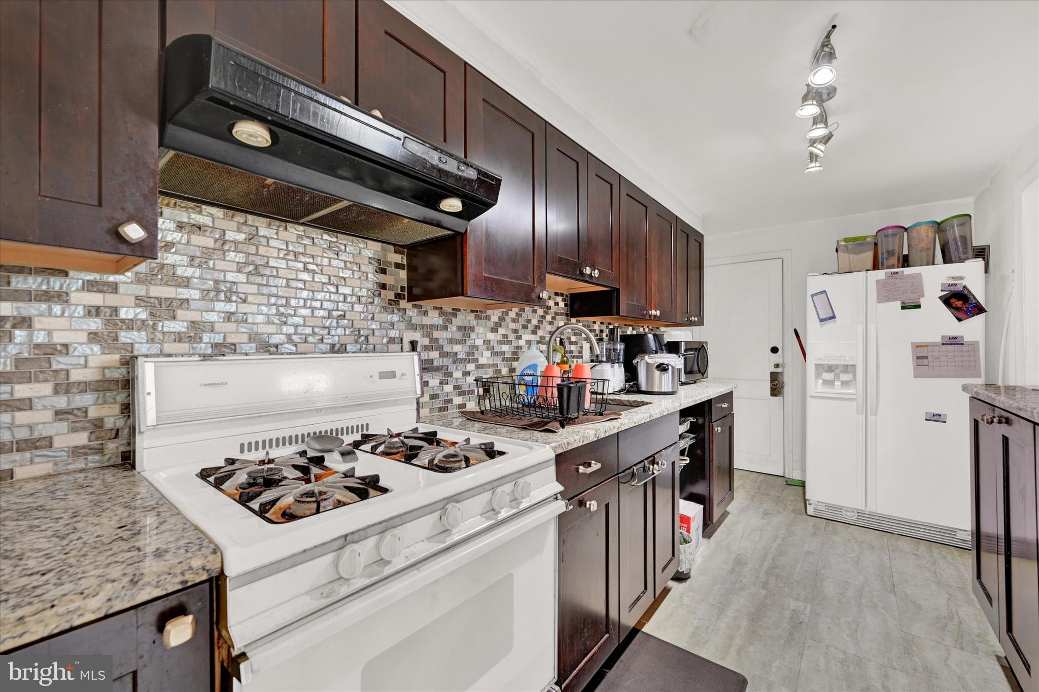 1201 Haverhill Road Baltimore, MD 21229 - Photo 9 of 18 Gallery Image 9