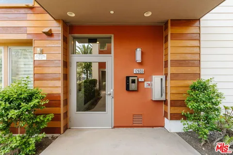 a view of a garage