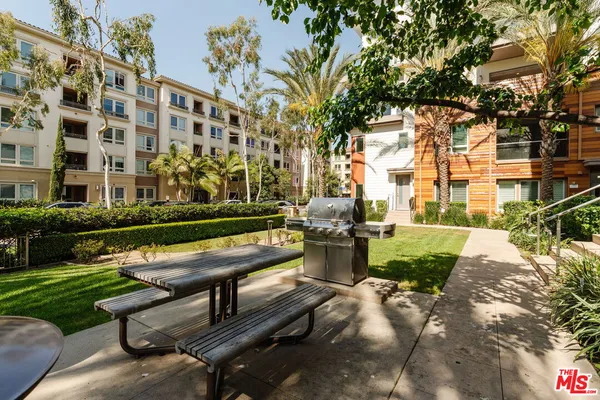$2,250,000 | 12655 Sandhill Lane, Unit 2, Playa Vista, CA 90094