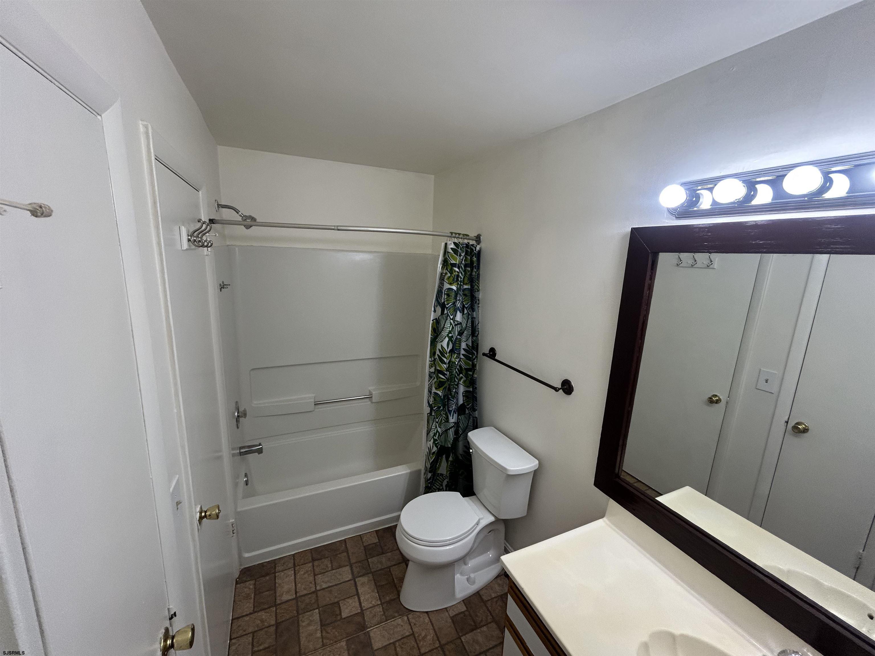 187 Meadow Ridge Road, Unit 187 Smithville, NJ 08205 - Photo 15 of 19
