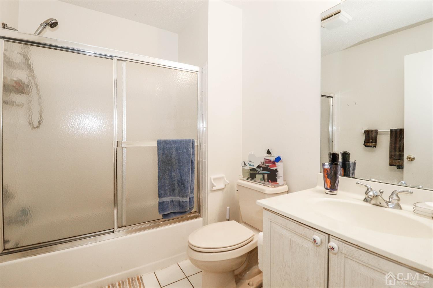 348 Lunar Road Piscataway, NJ 08854 - Photo 22 of 33 a bathroom with a sink toilet and shower