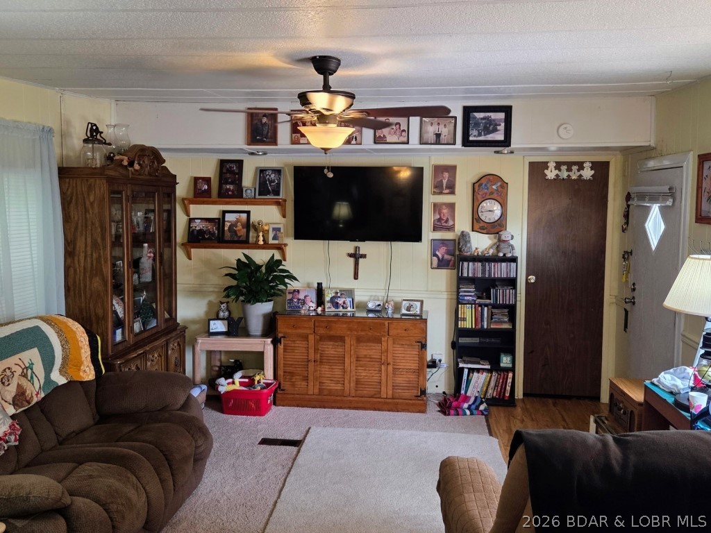 24732 Melody Road Versailles, MO 65084 - Photo 5 of 23