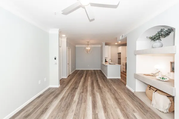 $369,900 | 1300 Park W Boulevard, Unit 611, Mount Pleasant, SC 29466
