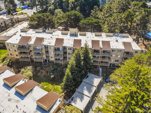 $449,000 | 377 Mandarin Drive, Unit 105, Daly City, CA 94015