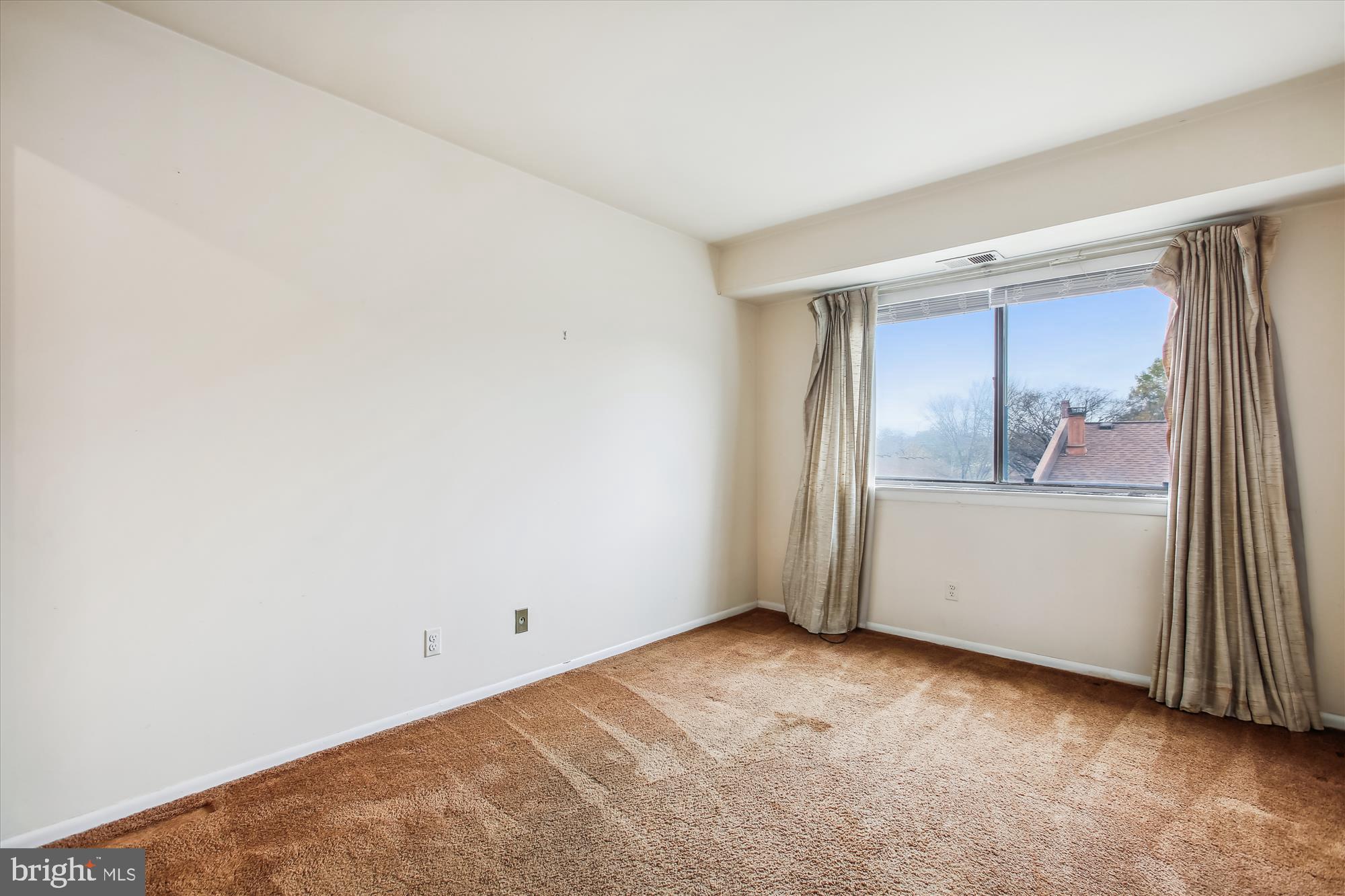 3176 Berry Road Northeast, Unit 27 Washington, DC 20018 - Photo 14 of 15 Bedroom 2