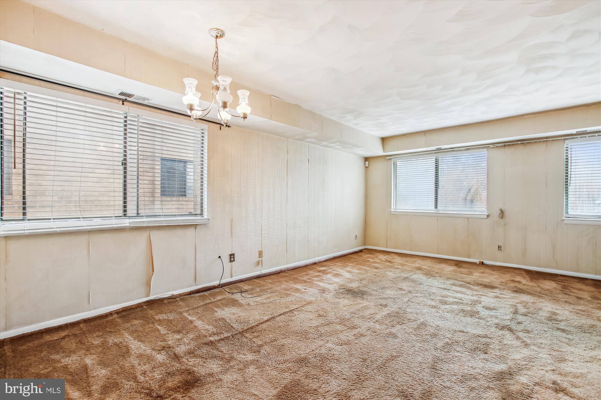 3176 Berry Road Northeast, Unit 27 Washington, DC 20018 - Photo 8 of 15 Dining Area