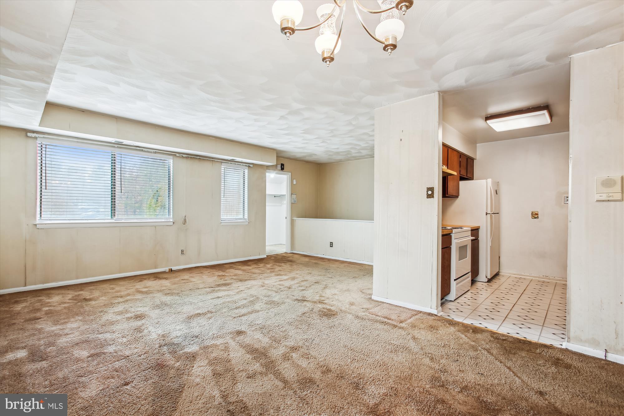 3176 Berry Road Northeast, Unit 27 Washington, DC 20018 - Photo 9 of 15 Dining Area