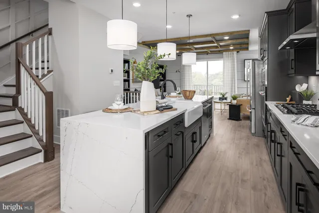 $699,920 | 224 Light Street, Baltimore, MD 21230