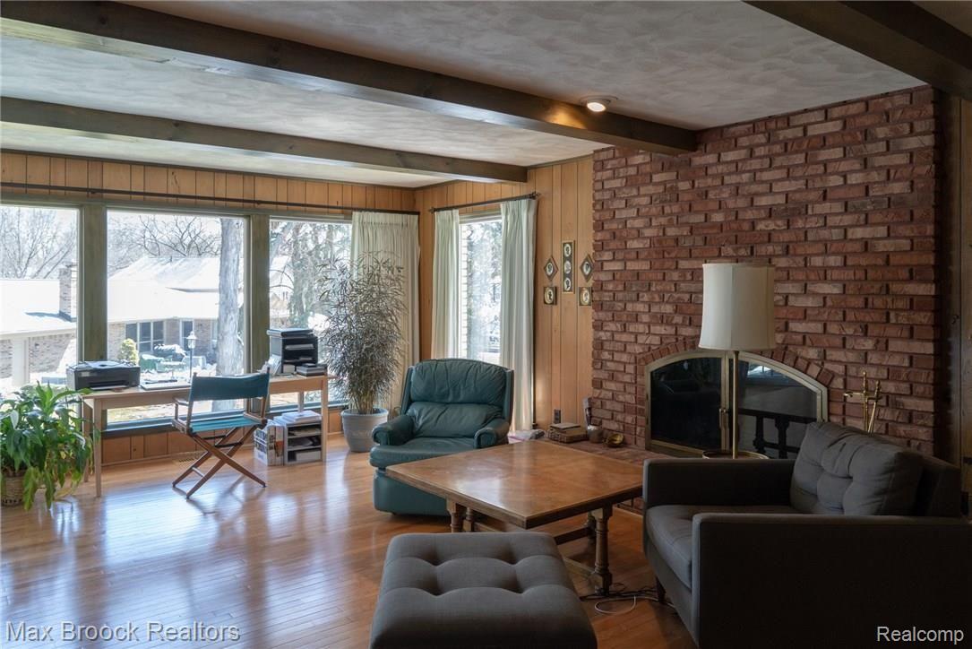 4033 Nearbrook Road Bloomfield Hills, MI 48302 - Photo 7 of 36 022DSC00030.jpg