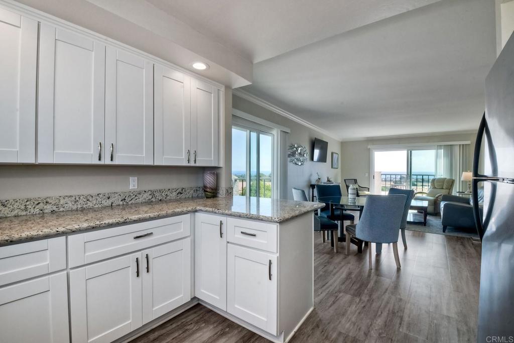 6677 Paseo Del Norte, Unit B Carlsbad, CA 92011 - Photo 3 of 21