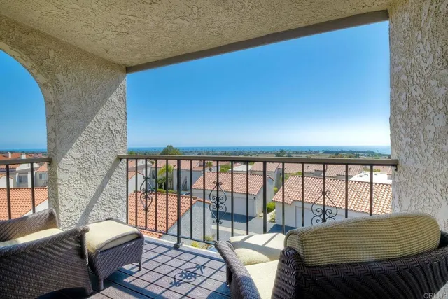 $3,950 | 6677 Paseo Del Norte, Unit B, Carlsbad, CA 92011