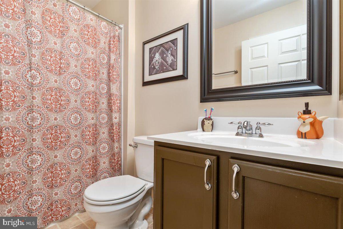 7813 Callington Way Hanover, MD 21076 - Photo 25 of 41 Updated upper hall full bathroom.