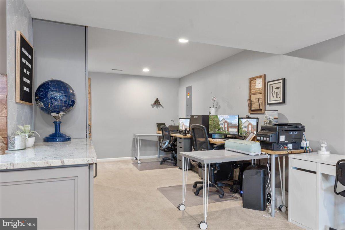 7813 Callington Way Hanover, MD 21076 - Photo 29 of 41 Even a home office work area!