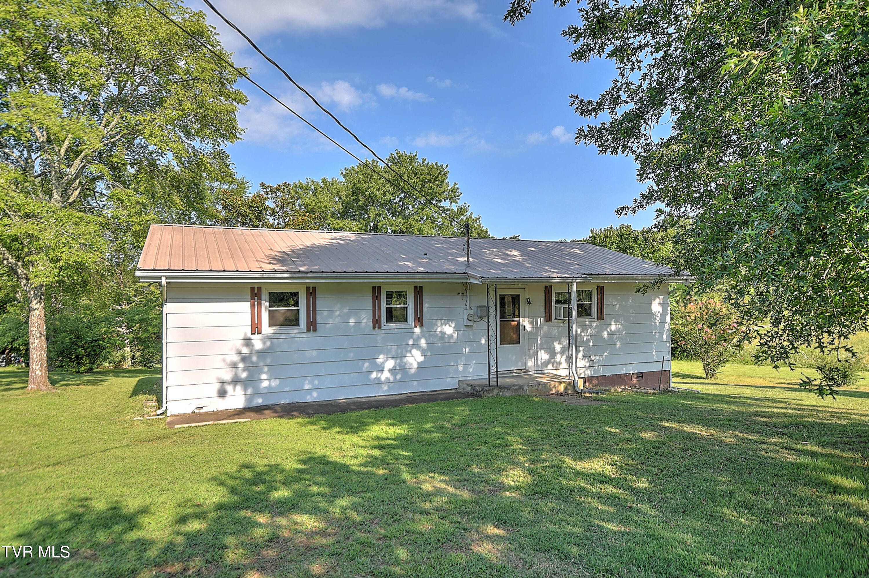 805 Dixie Road Greeneville, TN 37743 - Photo 17 of 63 805 Dixie JK-42