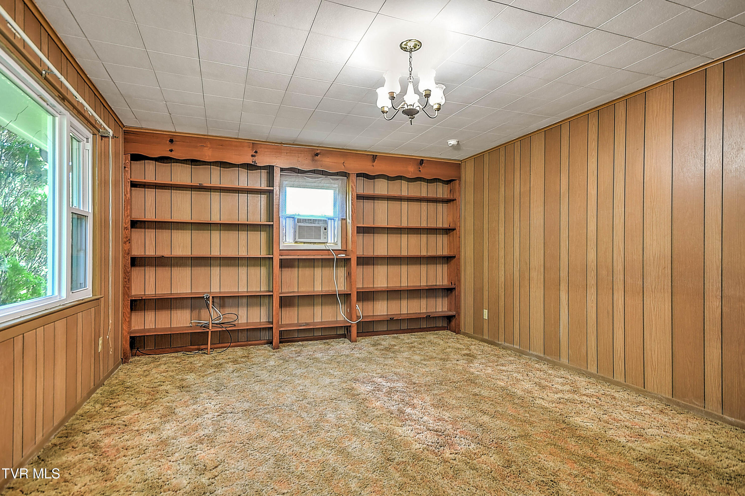 805 Dixie Road Greeneville, TN 37743 - Photo 18 of 63 805 Dixie JK-4