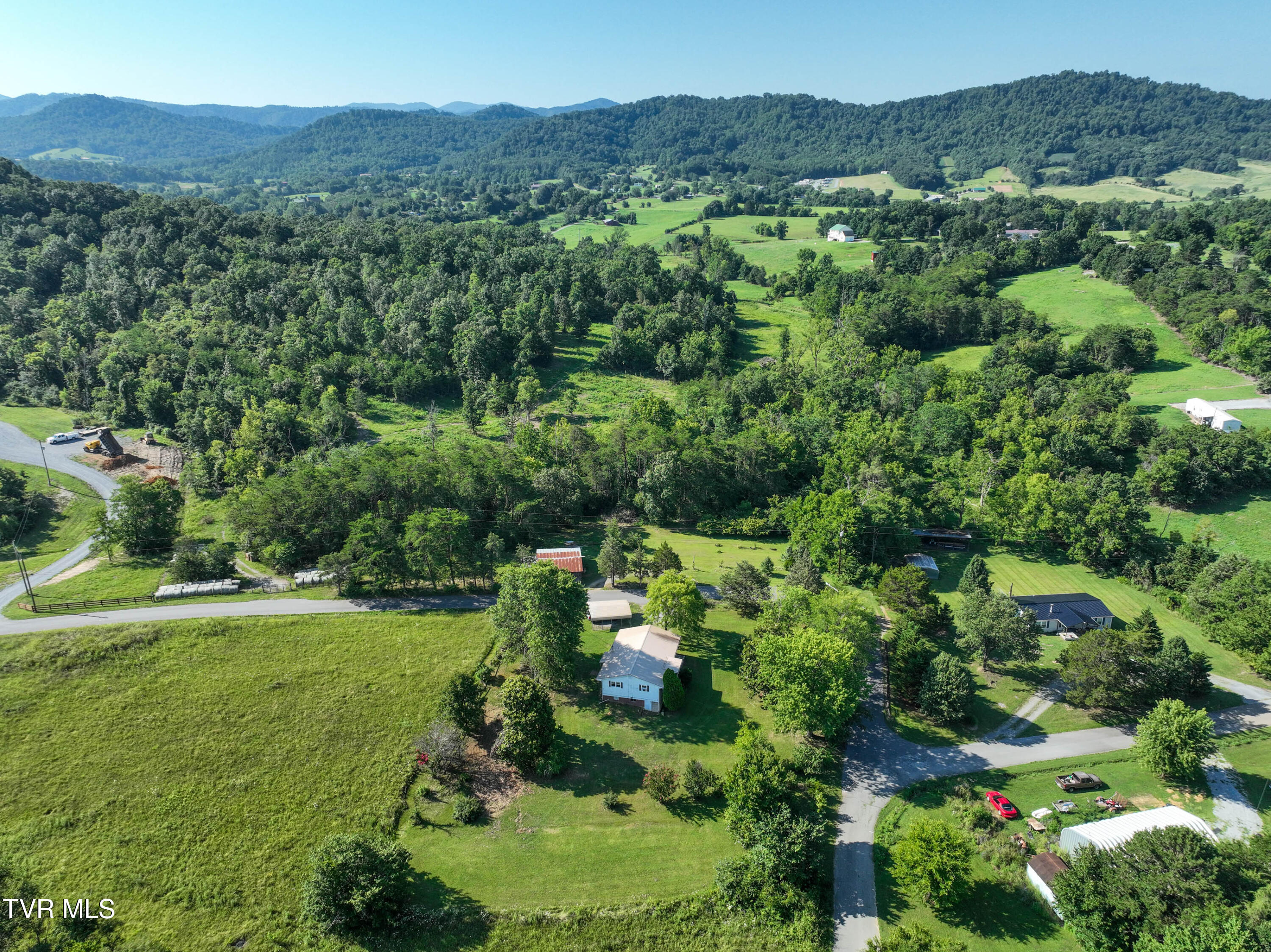 805 Dixie Road Greeneville, TN 37743 - Photo 47 of 63 805 Dixie Rd Drone KELLEY-4