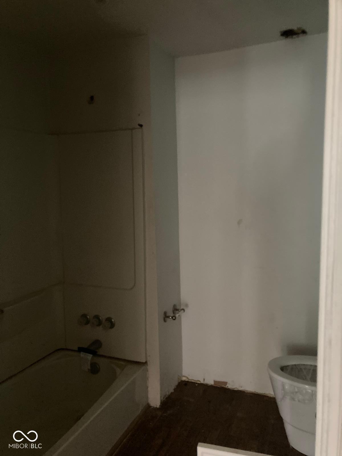 601 East Thompson Street Edinburgh, IN 46124 - Photo 10 of 11