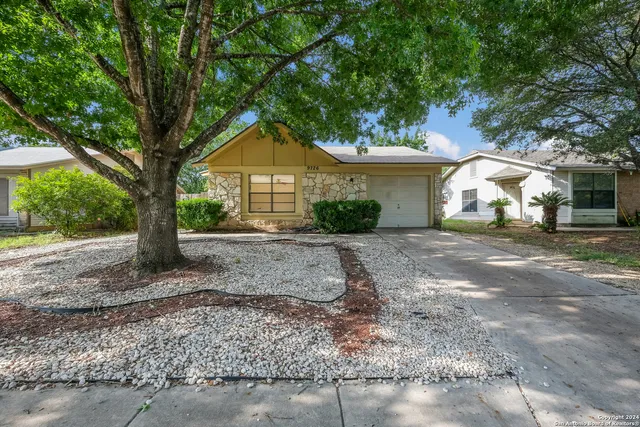 $1,350 | 9726 Hidden Cross, San Antonio, TX 78250
